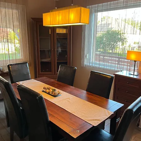 Pauzo Platán Apartmán